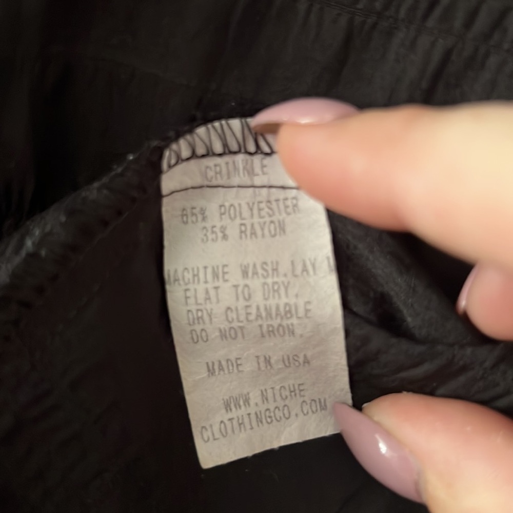 Niche Crinkle Dress - Picture 5 of 8